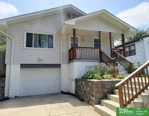 6043 Decatur St, Omaha, NE 68104