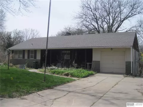 5210 S 77 St, Omaha, NE 68127