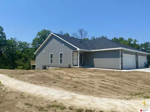 6519 Maple View Ct, Lincoln, NE 68512