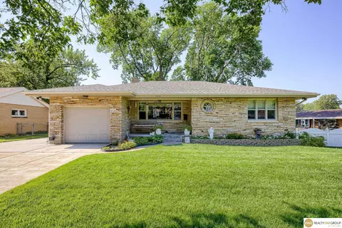 4535 Polk St, Omaha, NE 68117
