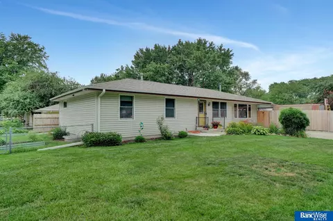3805 N 62nd St, Lincoln, NE 68507