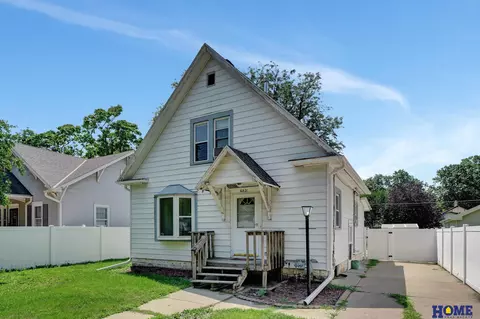 6821 Ballard Ave, Lincoln, NE 68507