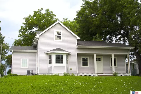 743 N Orange St, Wahoo, NE 68066