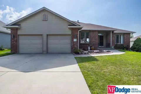 2741 N 81 St, Lincoln, NE 68507