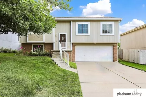 18913 U St, Omaha, NE 68135