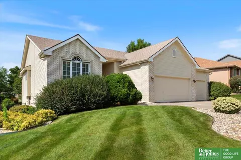 17320 Windsor Dr, Omaha, NE 68118