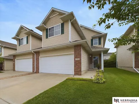 1932 Connor St, Lincoln, NE 68505
