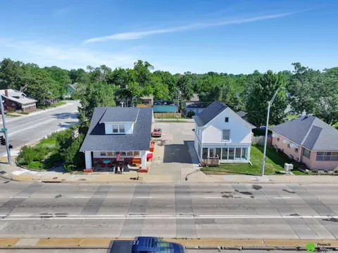 4810-4812 Adams St, Lincoln, NE 68504