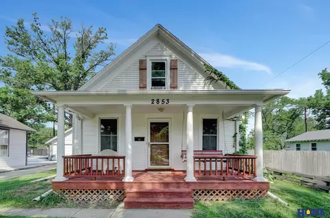 2853 S 11th St, Lincoln, NE 68502