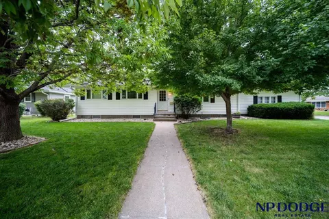 906 N Walnut St, Fremont, NE 68025