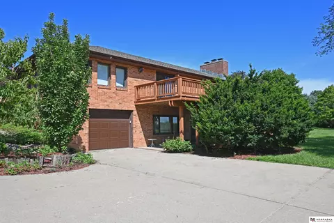 2585 County Road 41, Omaha, NE 68122