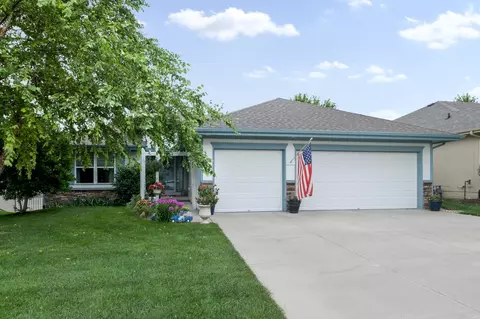 19103 Ohio St, Omaha, NE 68022