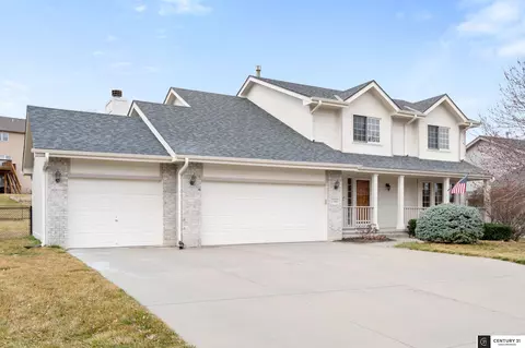 13410 S 20th St, Bellevue, NE 68123