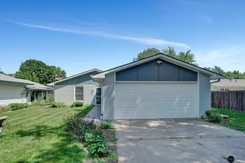 3910 Locust St, Lincoln, NE 68516