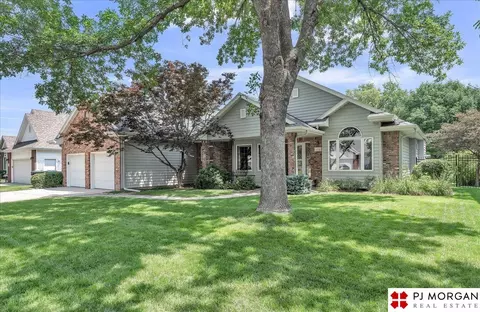 6726 S 34th St, Lincoln, NE 68516