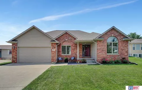 1065 Garden St, Bennet, NE 68317