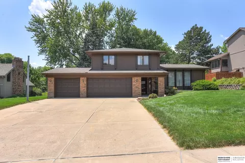 1012 N 128th St, Omaha, NE 68154