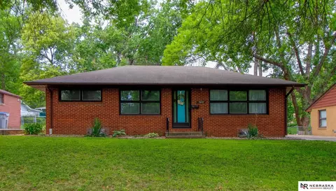 3441 N 67th St, Lincoln, NE 68507