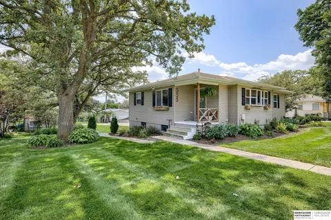 555 Locust St, Springfield, NE 68059