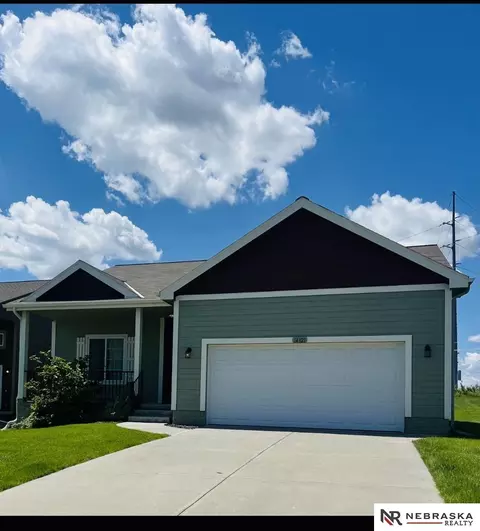 14321 Wood Valley Dr, Omaha, NE 68142