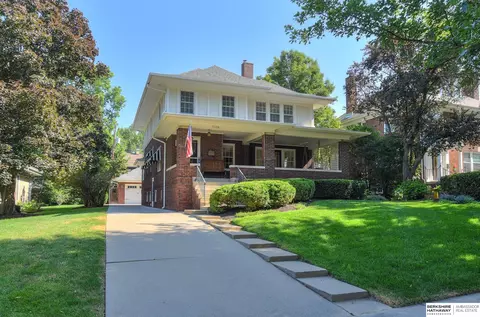 5106 Chicago St, Omaha, NE 68132