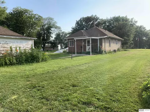 Exterior - 218 7th St, Uehling, NE 68063 photo 4 of 13