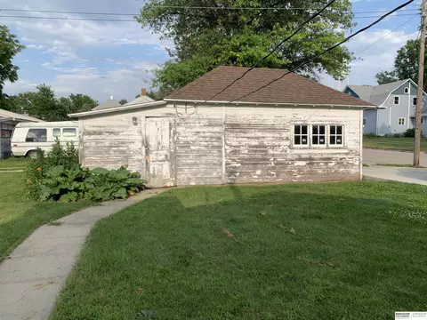 Exterior - 218 7th St, Uehling, NE 68063 photo 10 of 13