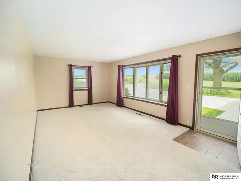 Living - 11345 W Bluff Rd, Malcolm, NE 68402 photo 3 of 5