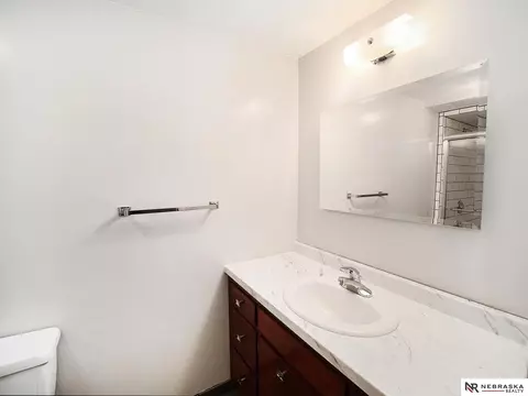 Bath - 11345 W Bluff Rd, Malcolm, NE 68402 photo 3 of 3