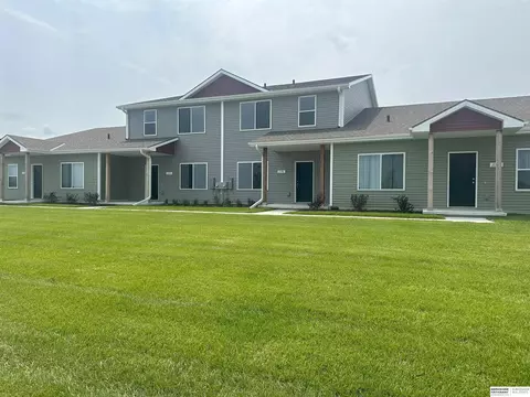 2134 N Aaron Way, Fremont, NE 68025