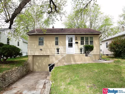 3842 N 65th St, Omaha, NE 68104