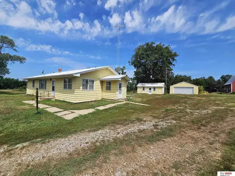 72070 570 Ave, Fairbury, NE 68352
