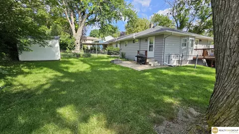 4436 Oak St, Omaha, NE 68105