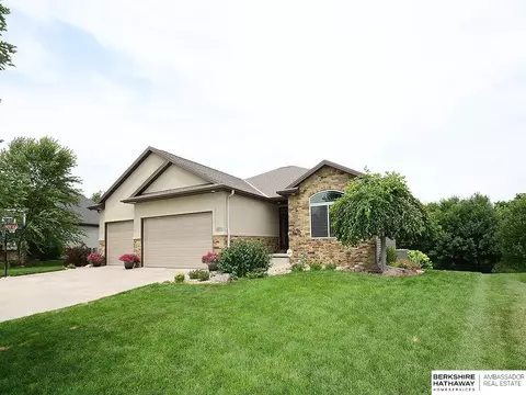 9510 Clear Sky Rd, Lincoln, NE 68505