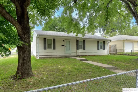 6118 Camden Ave, Omaha, NE 68104