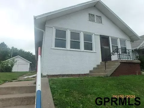 3406 N 60 St, Omaha, NE 68104