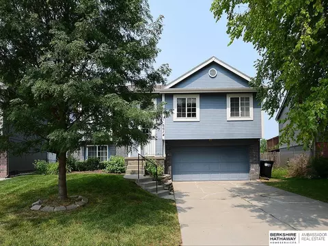 6614 N 115 St, Omaha, NE 68164