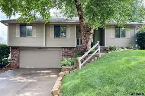 17019 Shirley St, Omaha, NE 68130