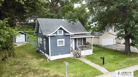 1444 Hawthorne Ave, Crete, NE 68333