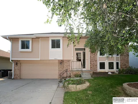 5061 S 165th St, Omaha, NE 68135