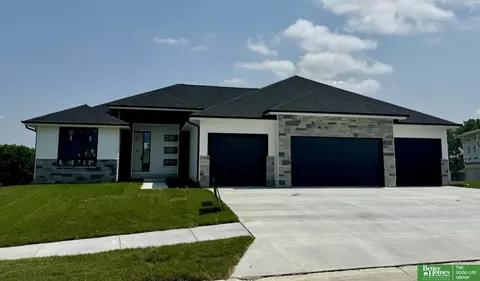 4503 S 202nd Ave, Omaha, NE 68135