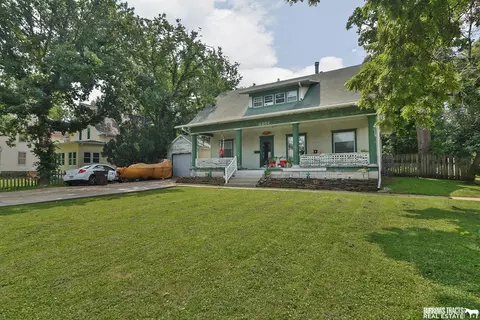 3201 R St, Lincoln, NE 68503