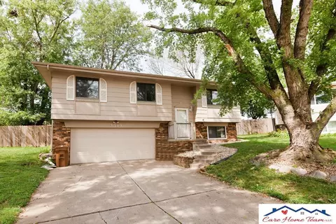 3519 Glory Cir, Bellevue, NE 68123