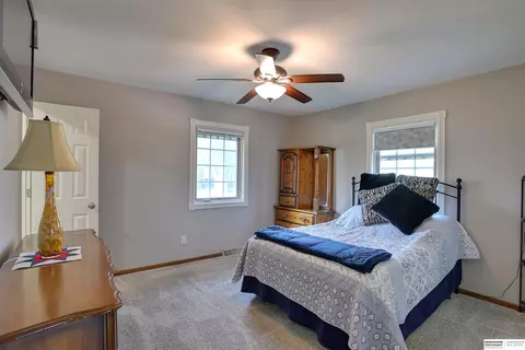 690 Elm St, Springfield, NE 68059 photo 10