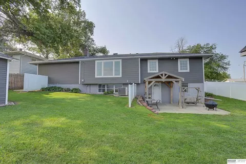 690 Elm St, Springfield, NE 68059 photo 17