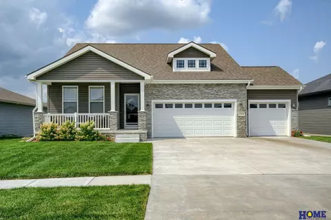 7324 Swiss Alps Ave, Lincoln, NE 68516