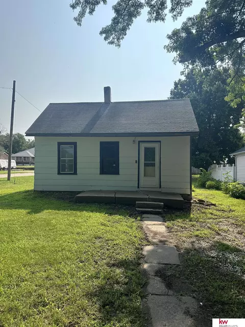 1140 N Central Ave, Superior, NE 68978