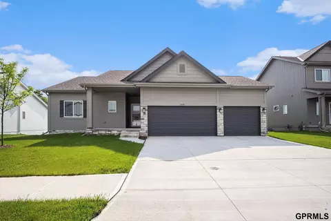 6609 S 210 Ave, Elkhorn, NE 68022