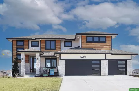 11602 S 114 Ave, Papillion, NE 68046