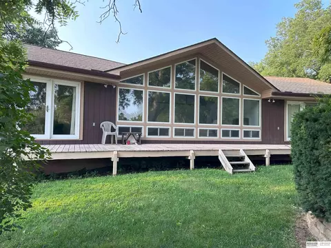 105 High St, Weeping Water, NE 68463